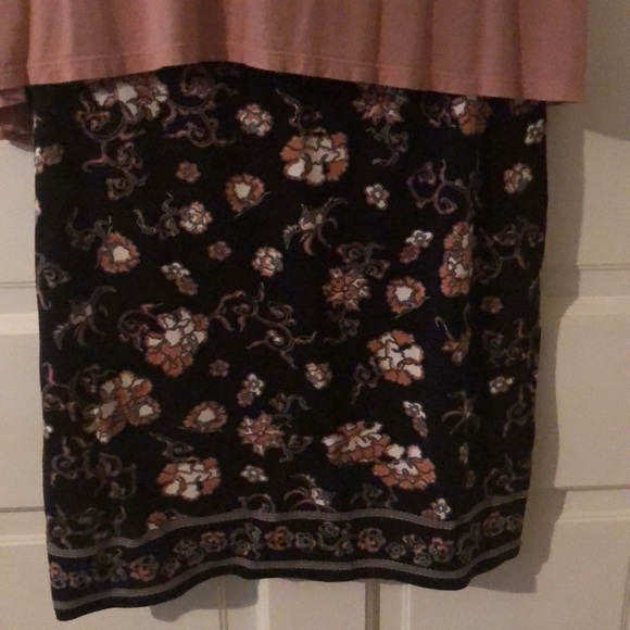 Business casual outfit. - Picture 2 of 6